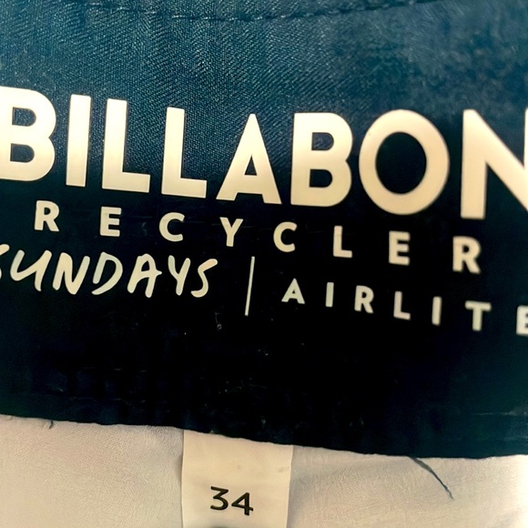 Men’s size 34 billabong short - Picture 3 of 5